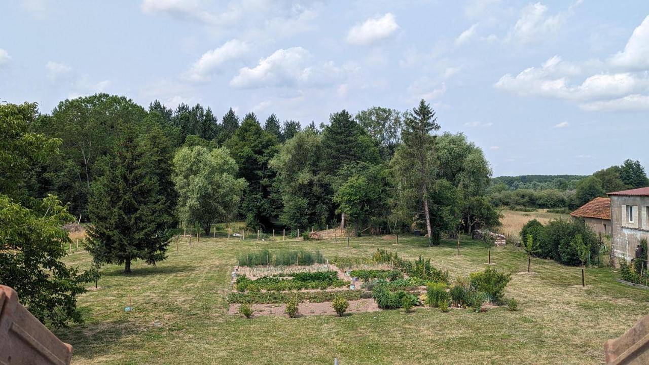 L'Orcheran Vielverge Extérieur photo
